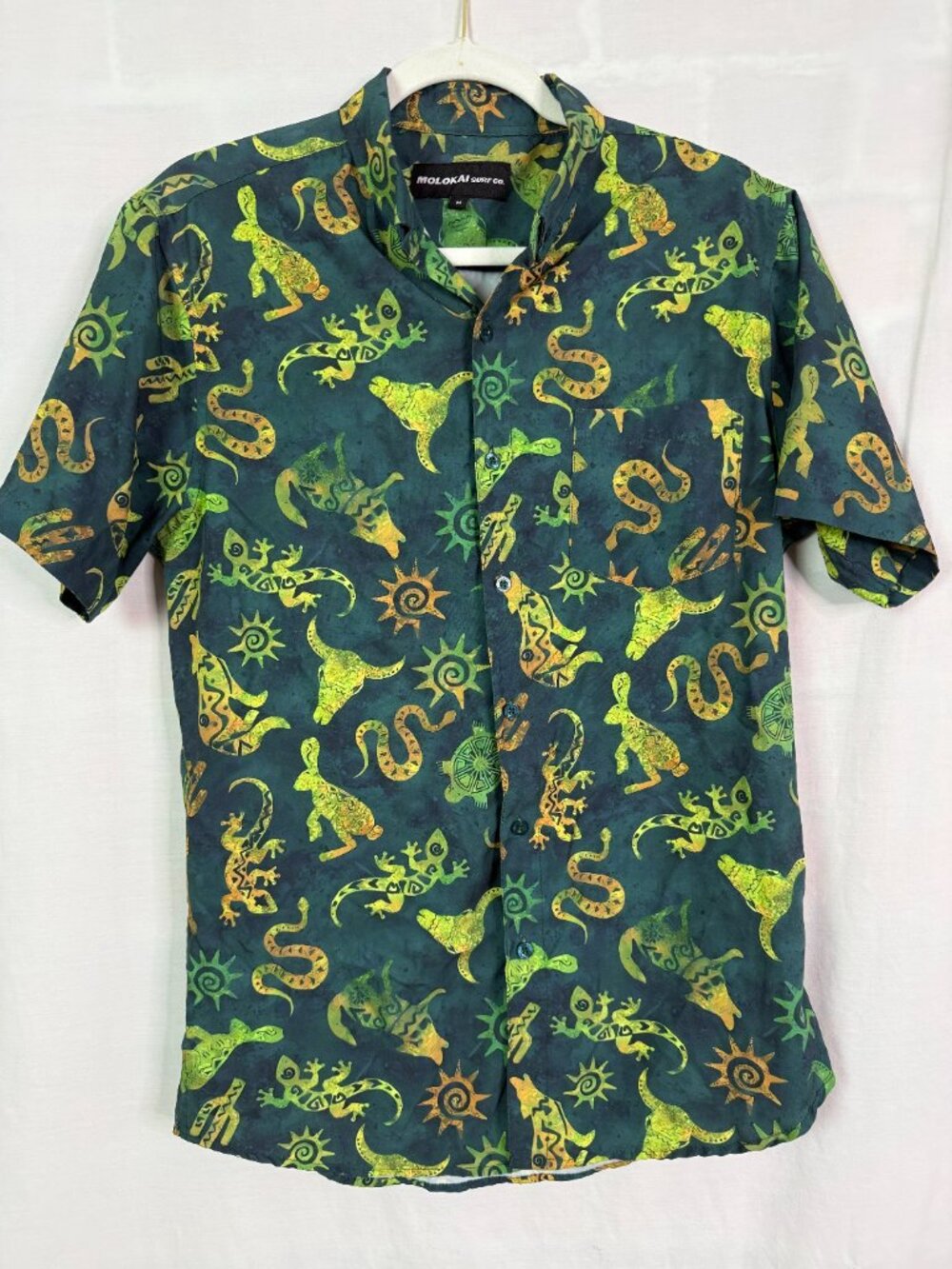 Molokai Surf Co. Southwestern Lizard Cattle Skull Green Button Up Shirt Med